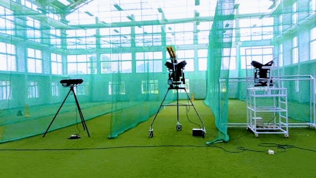 Cricket Bowling Machine Image